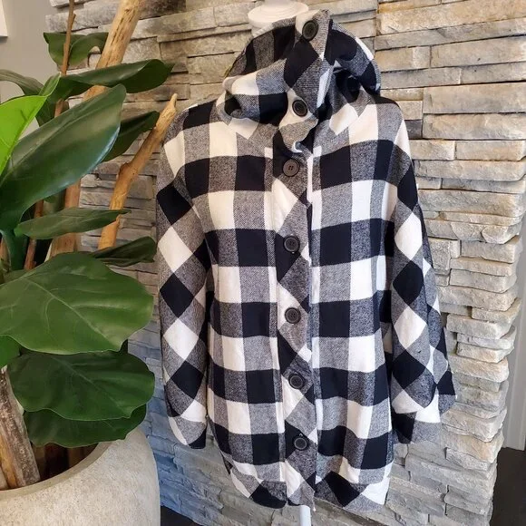 ๐ Newport News Cape - Picture 1 of 10